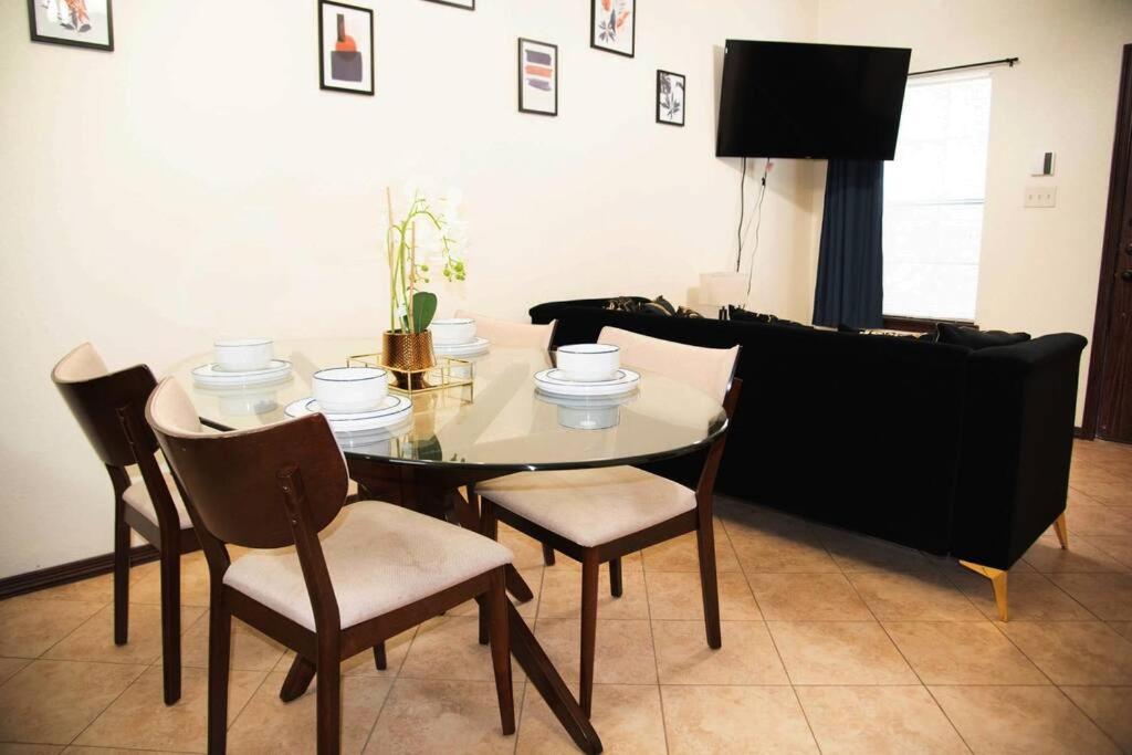 1 Min To University Utrgv 2Bd 2Bt Town Suite Edinburg Exterior foto